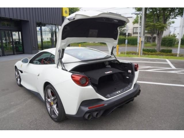 2020 Ferrari PORTOFINO — миниатюра 7