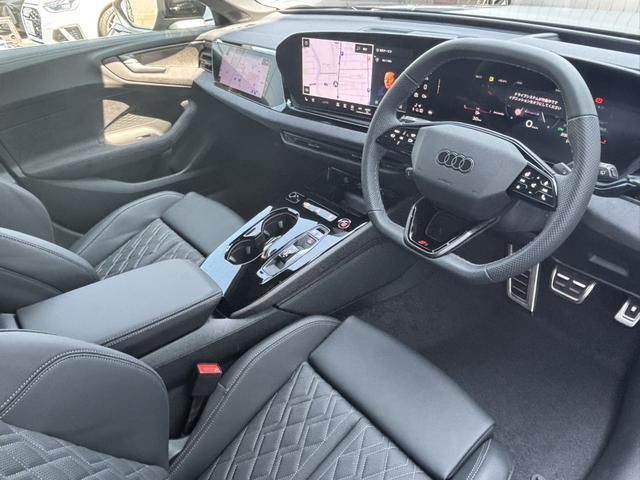صورة 2 لـ 2025 AUDI S5 AVANT