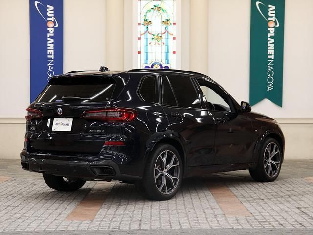 2022 BMW X5 照片 2