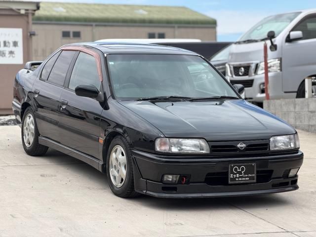 1994 Nissan PRIMERA 照片 1