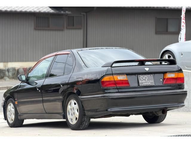 1994 Nissan PRIMERA 照片 4