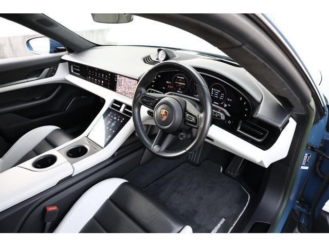 صورة 3 لـ 2022 Porsche TAYCAN CROSS TURISMO