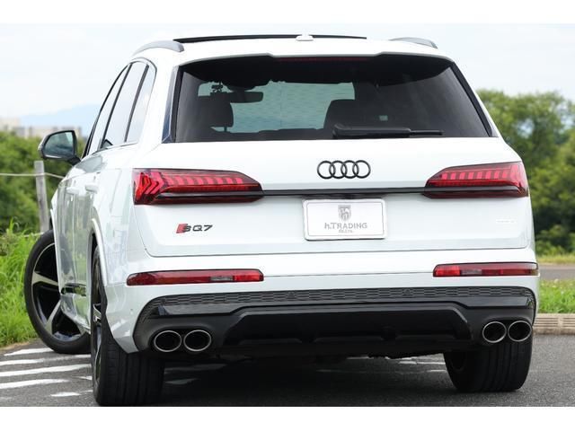 2024 AUDI SQ7 — миниатюра 2