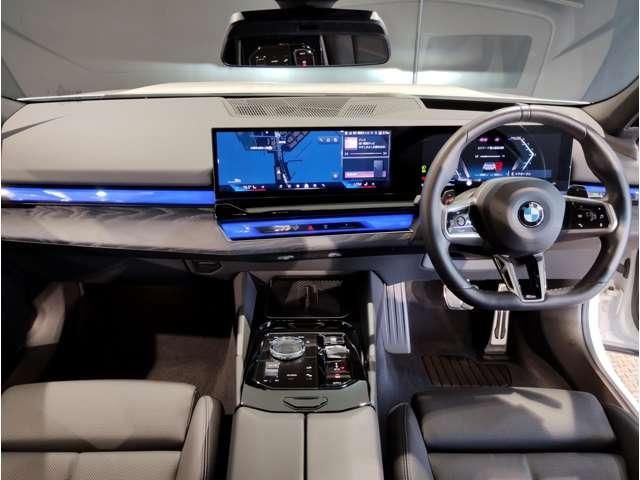 2024 BMW 5 SERIES — фото 2