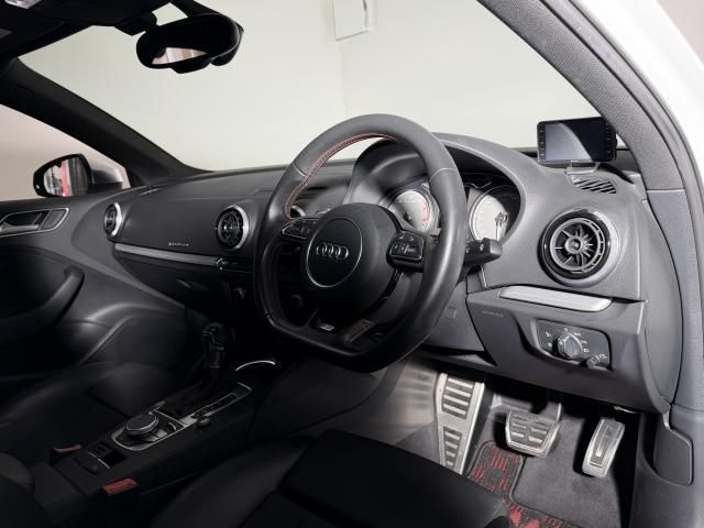 2015 AUDI S3 SEDAN 照片 4