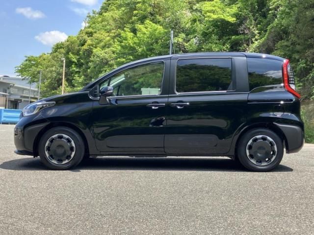 صورة 2 لـ 2026 Toyota SIENTA