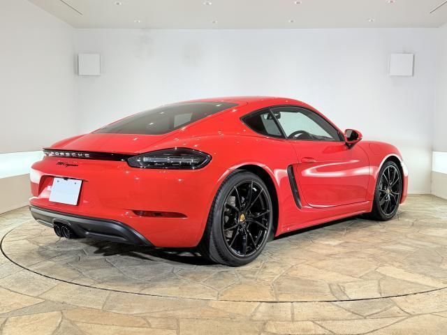 صورة مصغرة 3 لـ 2017 Porsche 718 CAYMAN