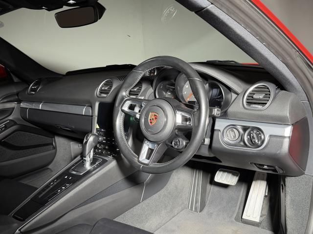 صورة مصغرة 4 لـ 2017 Porsche 718 CAYMAN