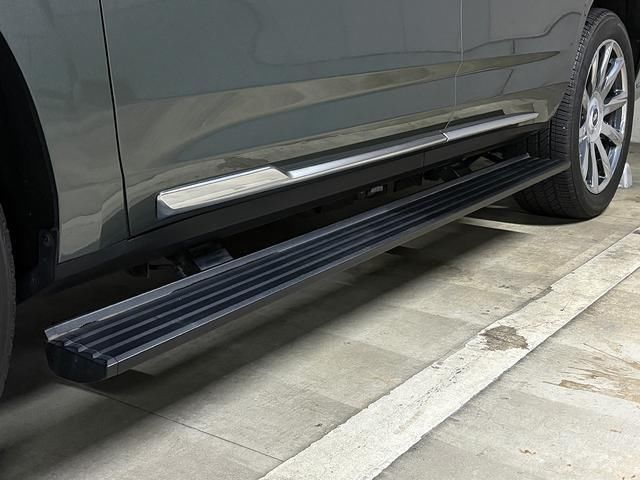 صورة مصغرة 3 لـ 2023 Cadillac ESCALADE