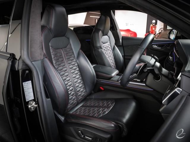 صورة 3 لـ 2021 AUDI RS Q8