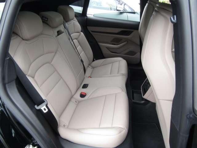 صورة 7 لـ 2024 Porsche TAYCAN CROSS TURISMO
