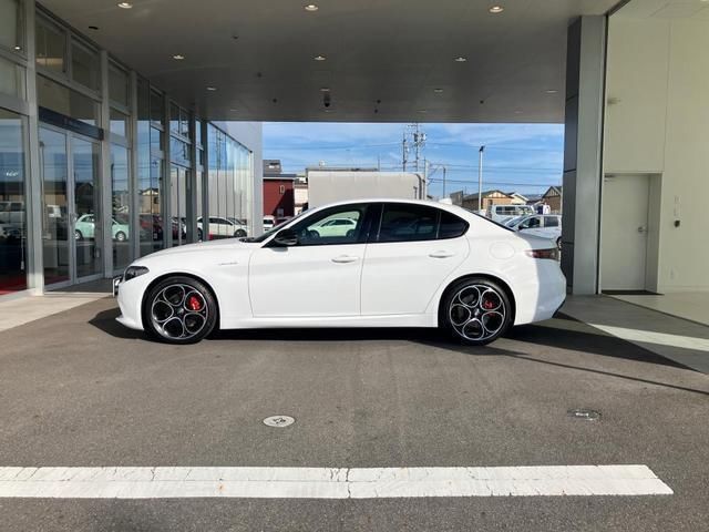 2024 ALFA Romeo JULIA 照片 5
