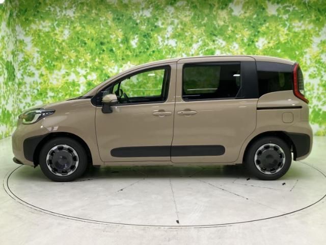 صورة 2 لـ 2026 Toyota SIENTA