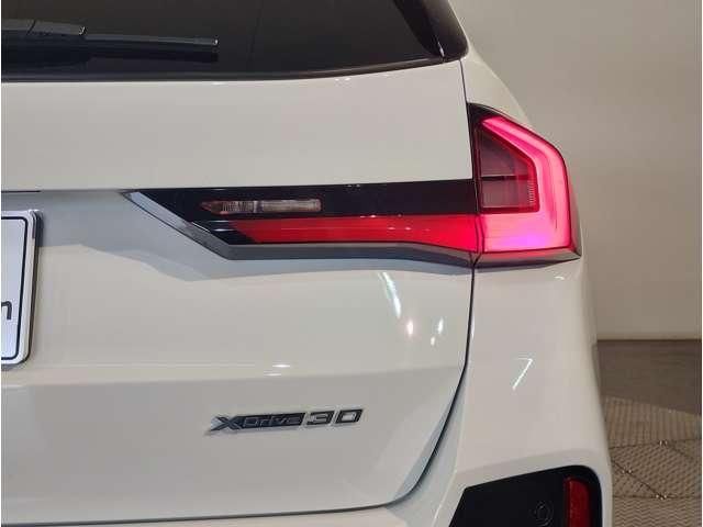 2025 BMW IX1 照片 4