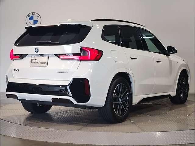 2025 BMW IX1 照片 9
