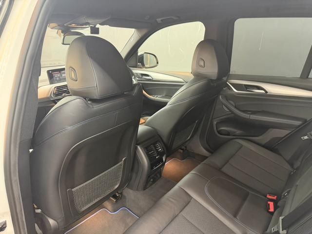 2017 BMW X3 photo 3
