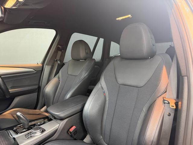 2017 BMW X3 photo 2