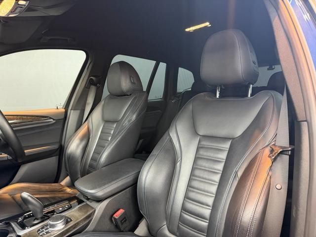 2017 BMW X3 photo 3
