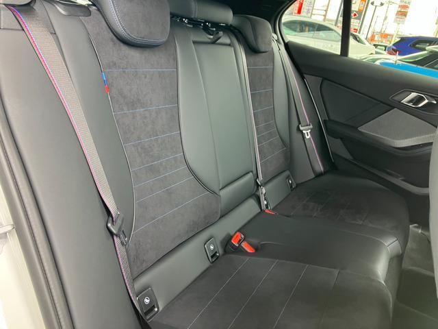 2026 BMW 1 SERIES 缩略图 7