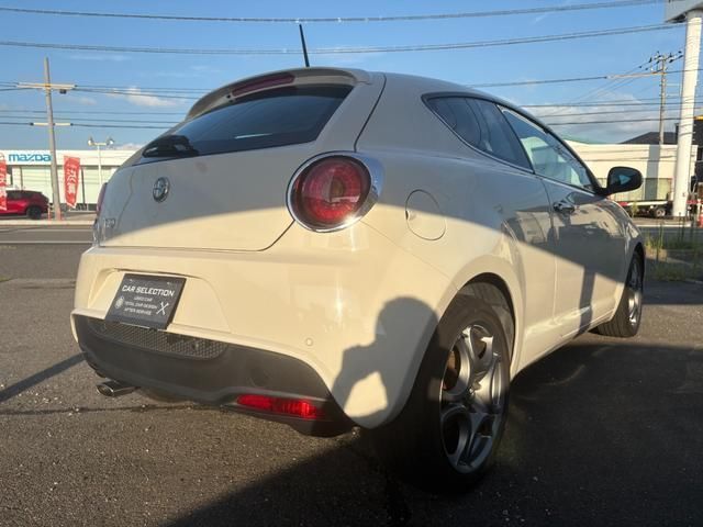 2014 ALFA Romeo MITO 照片 5