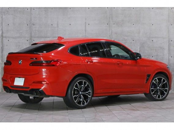 2021 BMW X4 M photo 2