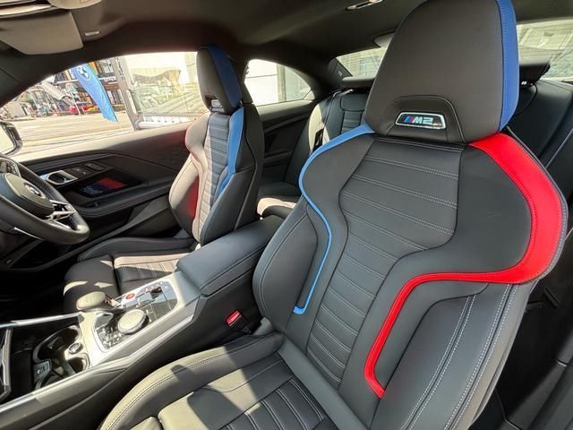 صورة 3 لـ 2025 BMW M2