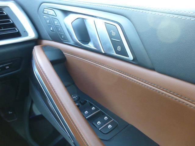 صورة 9 لـ 2025 BMW X6