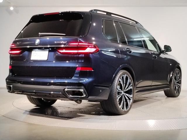 2023 BMW X7 照片 3