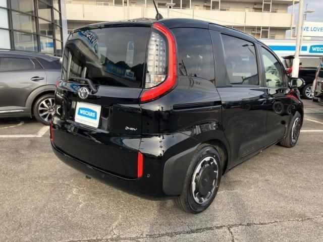 صورة 3 لـ 2026 Toyota SIENTA