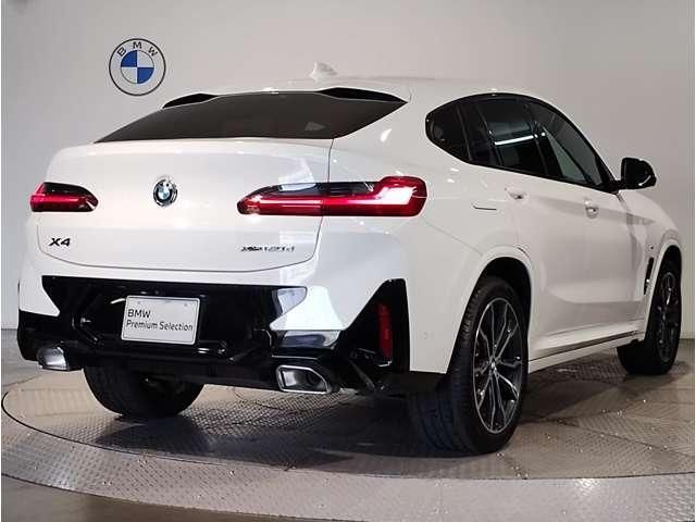 2024 BMW X4 photo 2