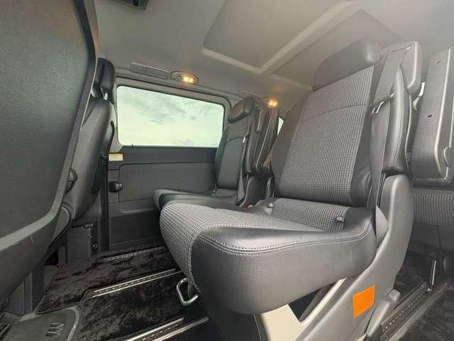 صورة 9 لـ 2013 Mercedes-BENZ V-CLASS