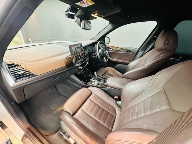 2018 BMW X3 photo 2