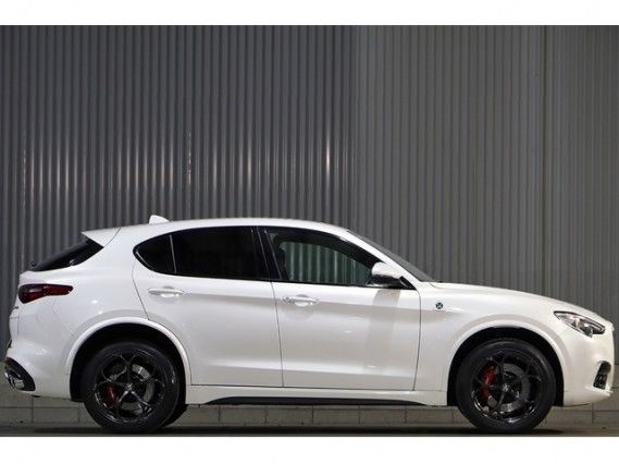 صورة 3 لـ 2019 ALFA Romeo STELVIO
