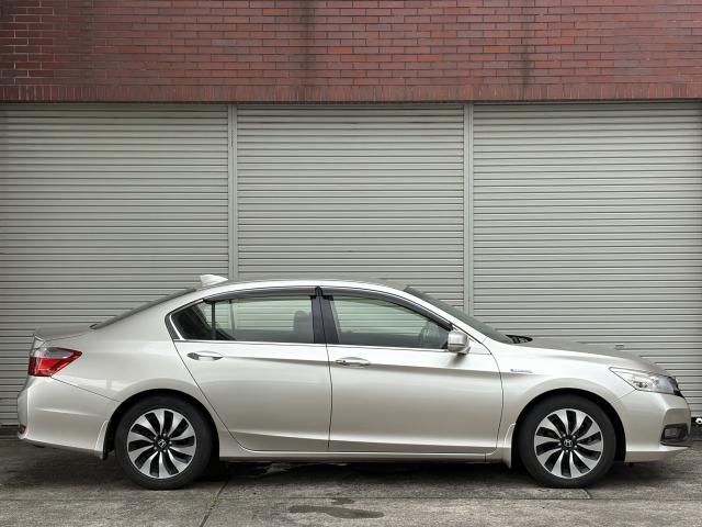 2013 Honda ACCORD HYBRID — фото 4