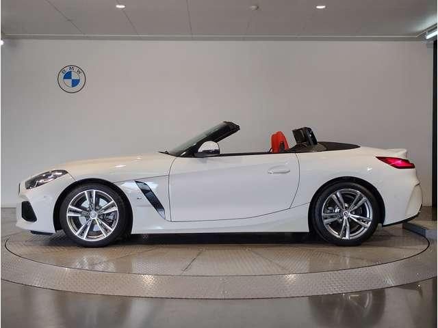 صورة 6 لـ 2023 BMW Z4