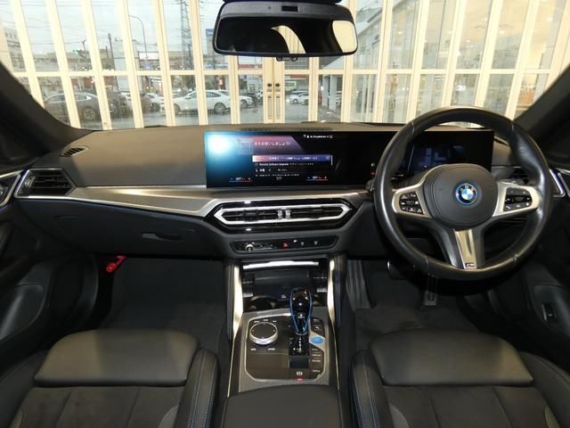 2023 BMW I4 — фото 3