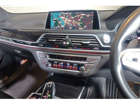 صورة 9 لـ 2019 BMW 7 SERIES