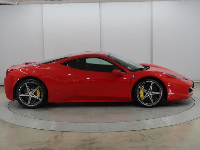 صورة 8 لـ 2010 Ferrari 458 ITALIA