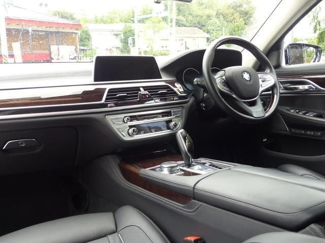 صورة 6 لـ 2016 BMW 7 SERIES