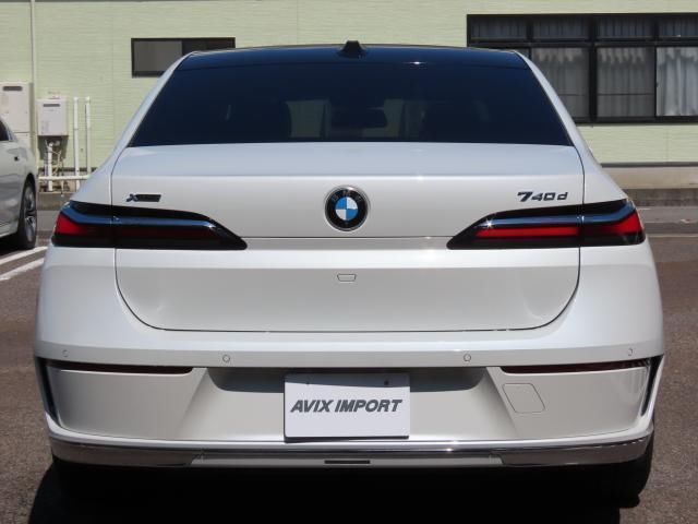 صورة 4 لـ 2023 BMW 7 SERIES