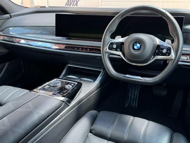 صورة 5 لـ 2023 BMW 7 SERIES