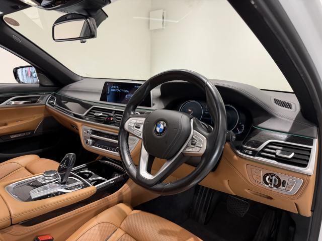 صورة 4 لـ 2016 BMW 7 SERIES
