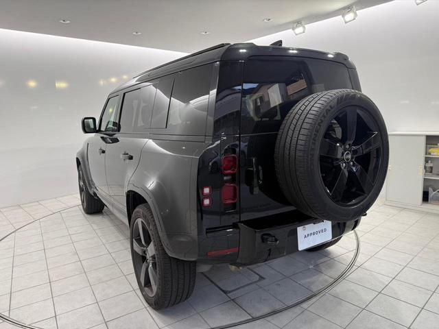 صورة 6 لـ 2025 LAND Rover DEFENDER