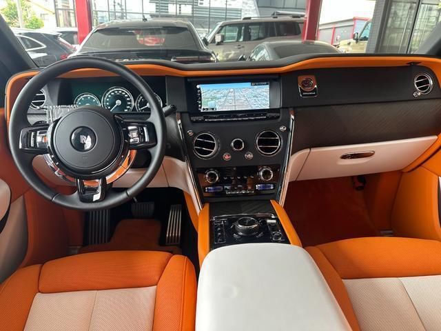 صورة 2 لـ 2019 ROLLS-ROYCE CULLINAN