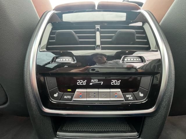 2020 BMW X7 照片 7
