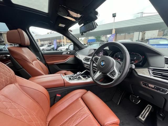 2020 BMW X7 照片 9