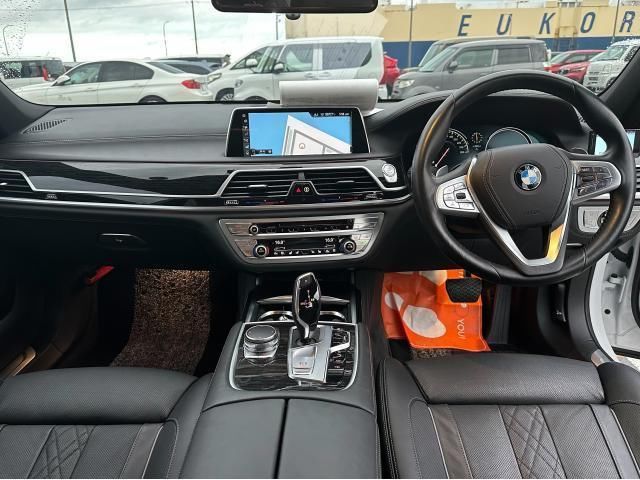 2017 BMW 7 SERIES — фото 3