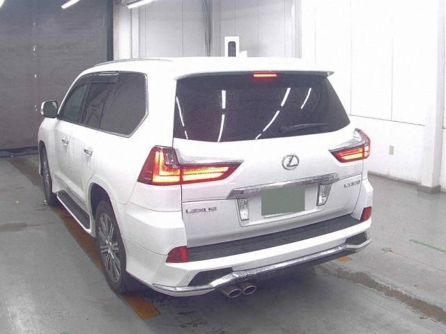 صورة 6 لـ 2016 Lexus LX