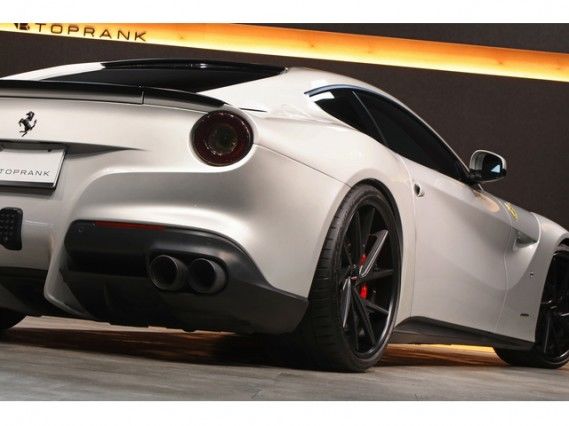صورة 5 لـ 2013 Ferrari F12 BERLINETTA
