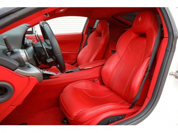 صورة 9 لـ 2013 Ferrari F12 BERLINETTA